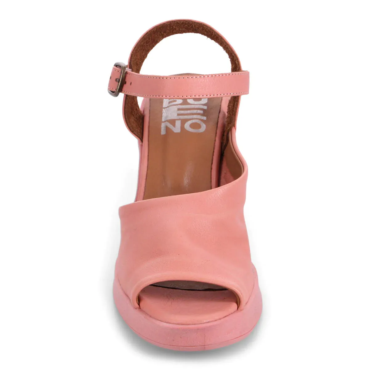 Bueno Layla Heeled Sandal in Pink